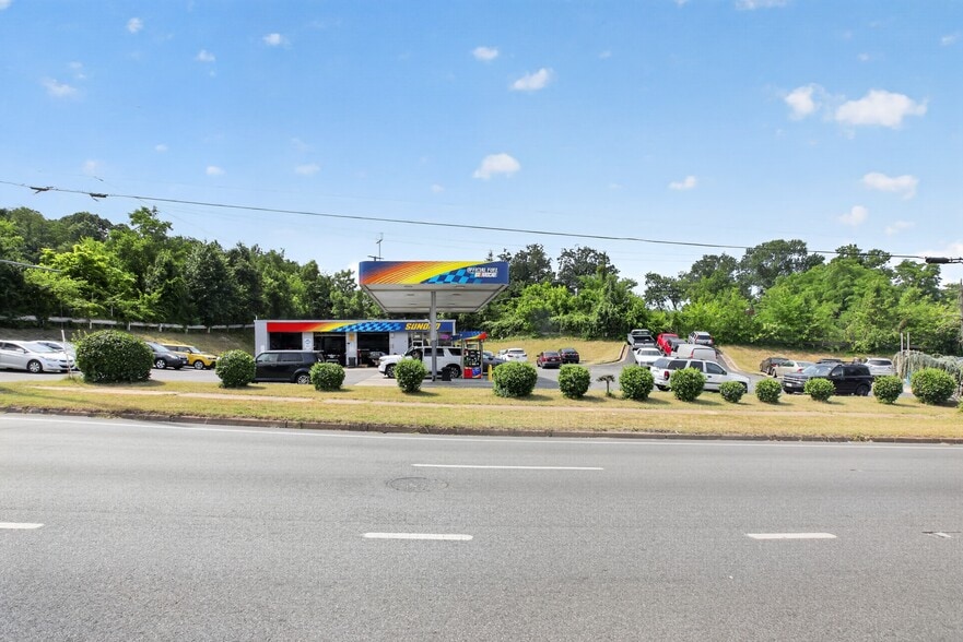 More Photos Of 5803 Annapolis Rd, Bladensburg Service Station For Sale