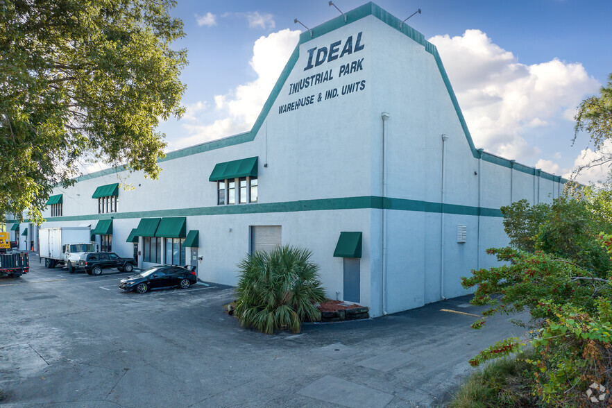 Primary Photo Of 1401-1407 SW 10th Ave, Pompano Beach Warehouse For Lease