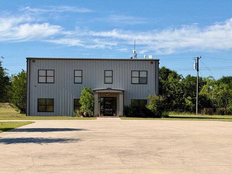 More Photos Of 464 Cool Jct, Millsap Manufacturing For Lease