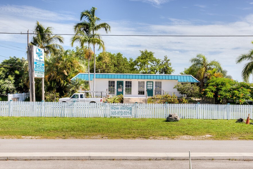 More Photos Of 21423 Overseas Hwy, Cudjoe Key Freestanding For Lease