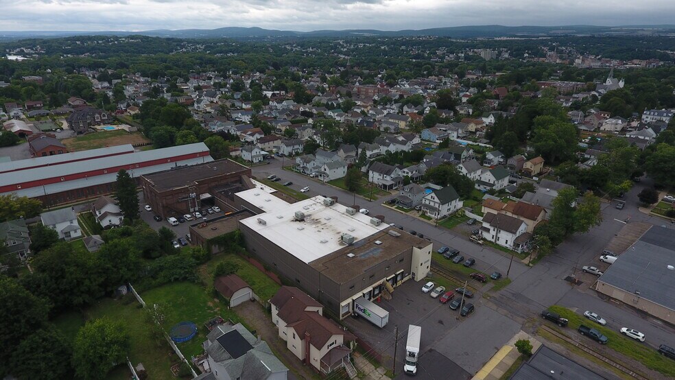More Photos Of 508 Delaware Ave, West Pittston Warehouse For Sale