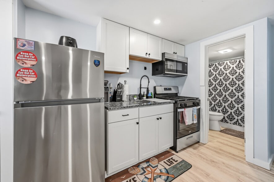 More Photos Of 5214 Old Lake Rd, Geneva Apartments For Sale