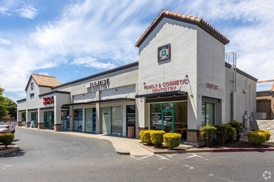 More Photos Of 1645 Countryside Dr, Turlock Unknown For Lease