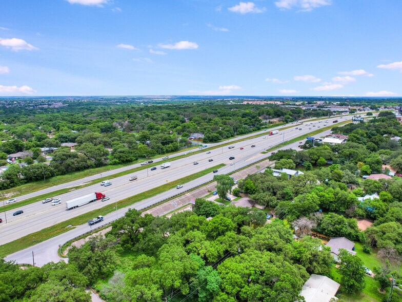 More Photos Of 11802 N IH-35, Austin Office For Sale
