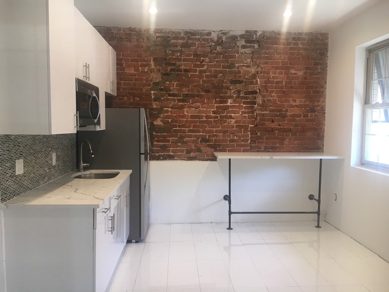 More Photos Of 30-34 Newark St, Hoboken Loft Creative Space For Lease