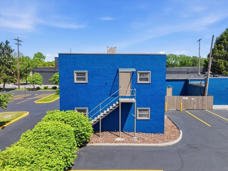 More Photos Of 175 E Broadway Ave, Westerville Office For Lease