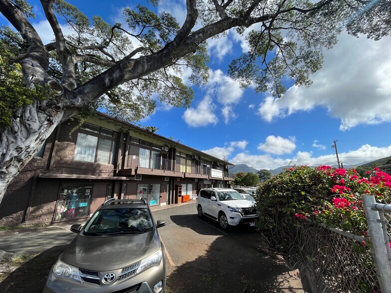 More Photos Of 85-794 Farrington Hwy, Waianae Freestanding For Sale