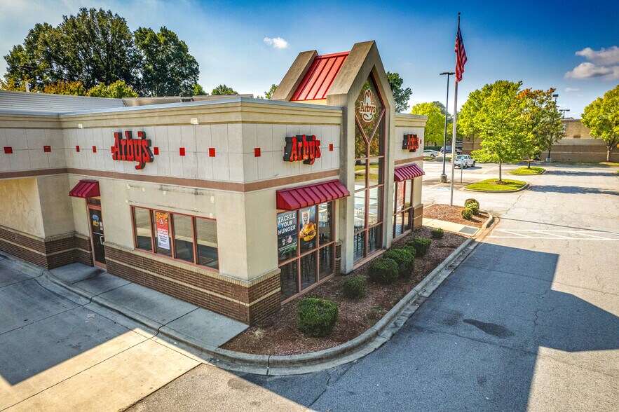 More Photos Of 6109 Bayfield Pky, Concord Fast Food For Lease
