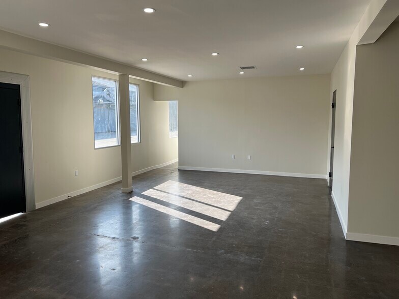 More Photos Of 3833 Medford St, Los Angeles Land For Lease
