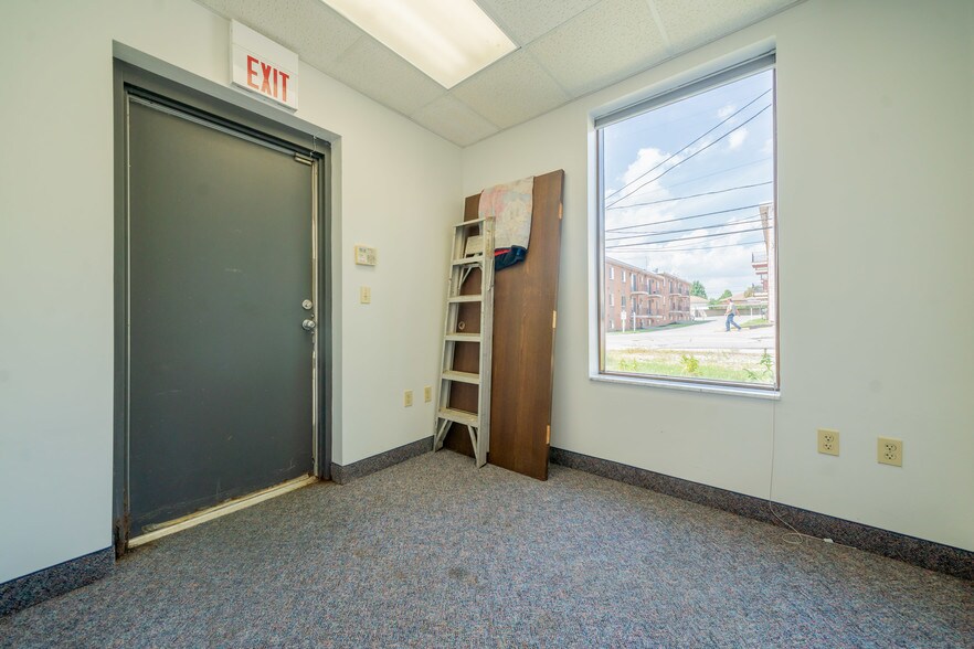 More Photos Of 12575 Rockside Rd, Garfield Heights Medical For Sale