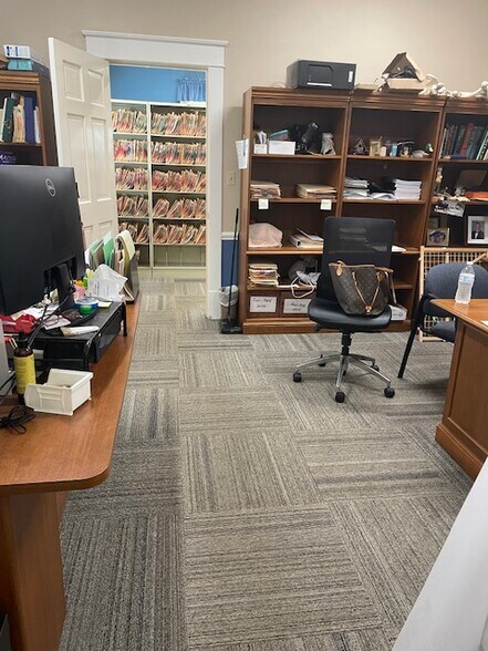 More Photos Of 217 Mocksville Ave, Salisbury Office Residential For Sale
