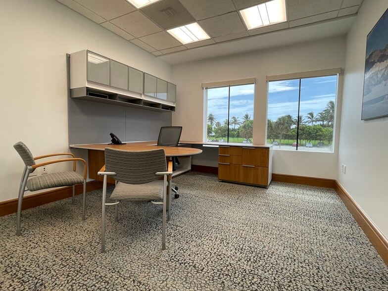 More Photos Of 2875 S Ocean Blvd, Palm Beach Office For Lease