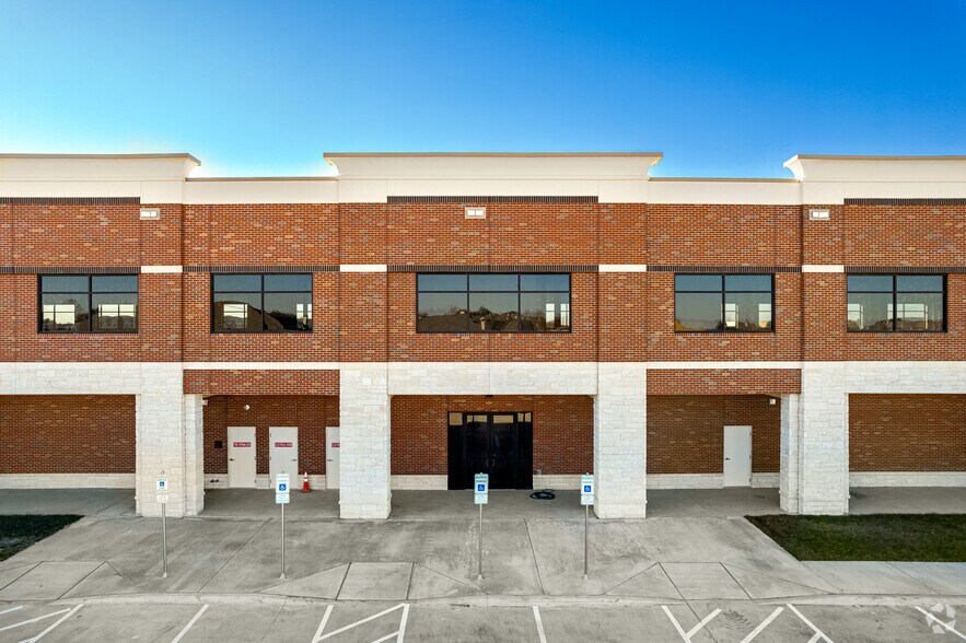 More Photos Of 8050 Preston Rd, Frisco Unknown For Lease