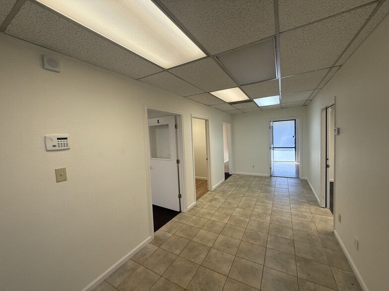 More Photos Of 5637 N Pershing Ave, Stockton Medical For Lease