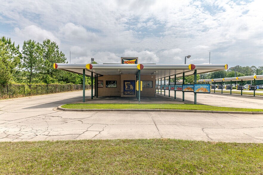 More Photos Of 711 E Alice St, Bainbridge Fast Food For Lease