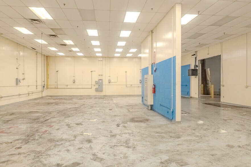 More Photos Of 4611 Wiseman Blvd, San Antonio Manufacturing For Sale