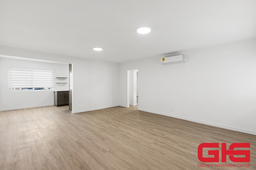 More Photos Of 1063 Justin Ave, Glendale Apartments For Sale