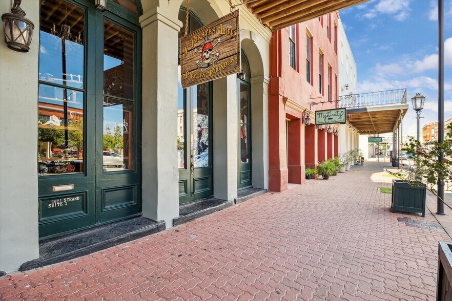 More Photos Of 210 Moody Ave, Galveston Storefront Retail Office For Sale
