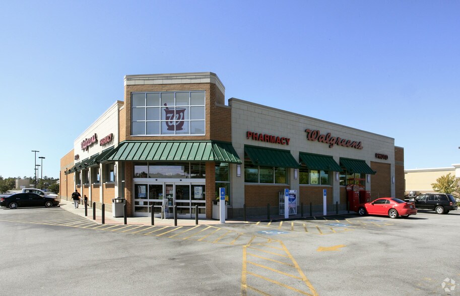 Primary Photo Of 409 S Columbia Ave, Rincon Drugstore For Sale