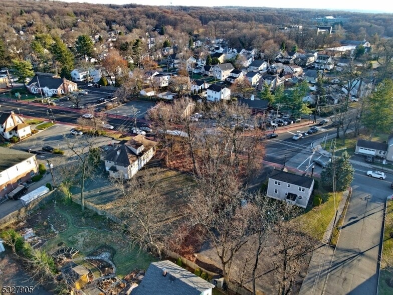 More Photos Of 194 Eagle Rock Ave, Roseland Office For Sale