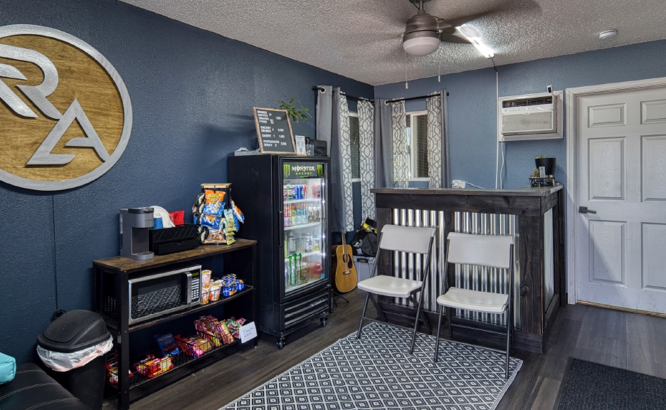 More Photos Of 3164 N Marks Ave, Fresno Warehouse For Sale