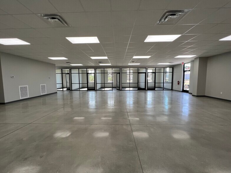 More Photos Of 192 Oakland Pky, Leesburg Office For Lease