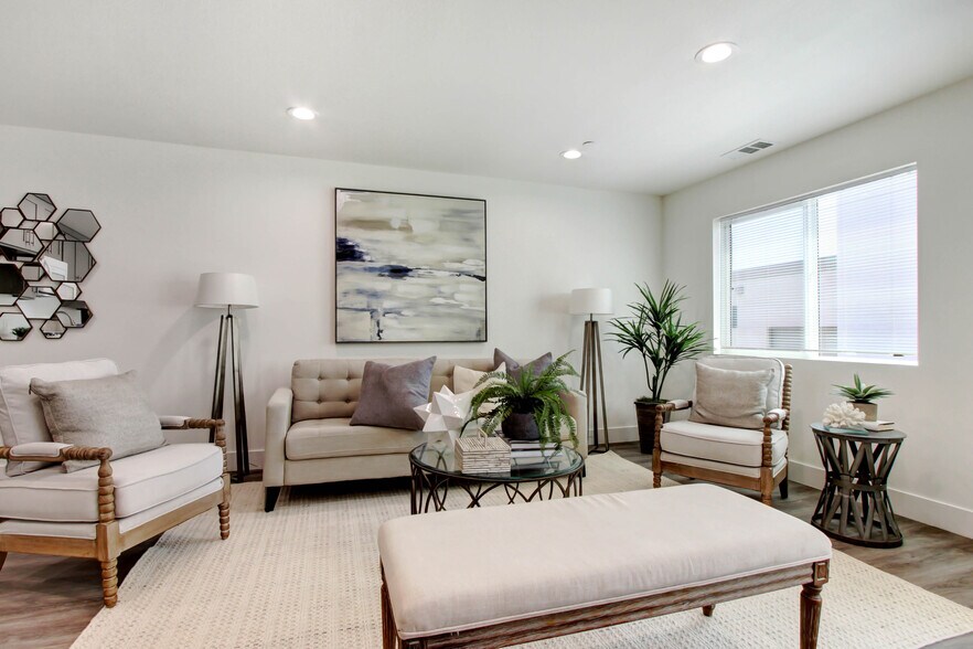 More Photos Of 1491 Atlantic Ave, Long Beach Apartments For Sale