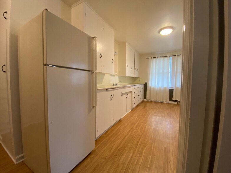 More Photos Of 6403 Tompkins Ct, West Linn Multifamily For Sale