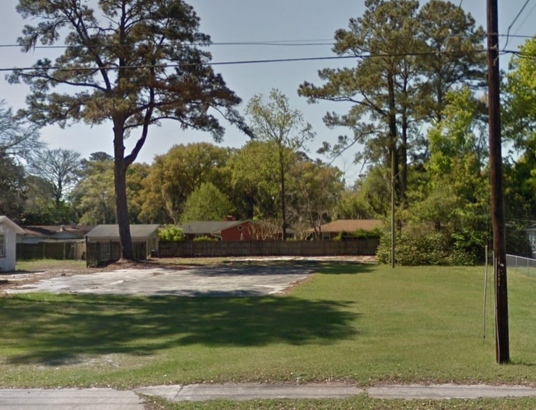 More Photos Of 2001 Derenne Ave, Savannah Multifamily For Sale