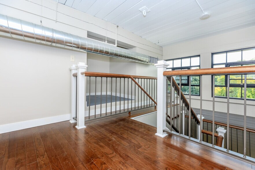 More Photos Of 811-827 Court St, Utica Apartments For Lease