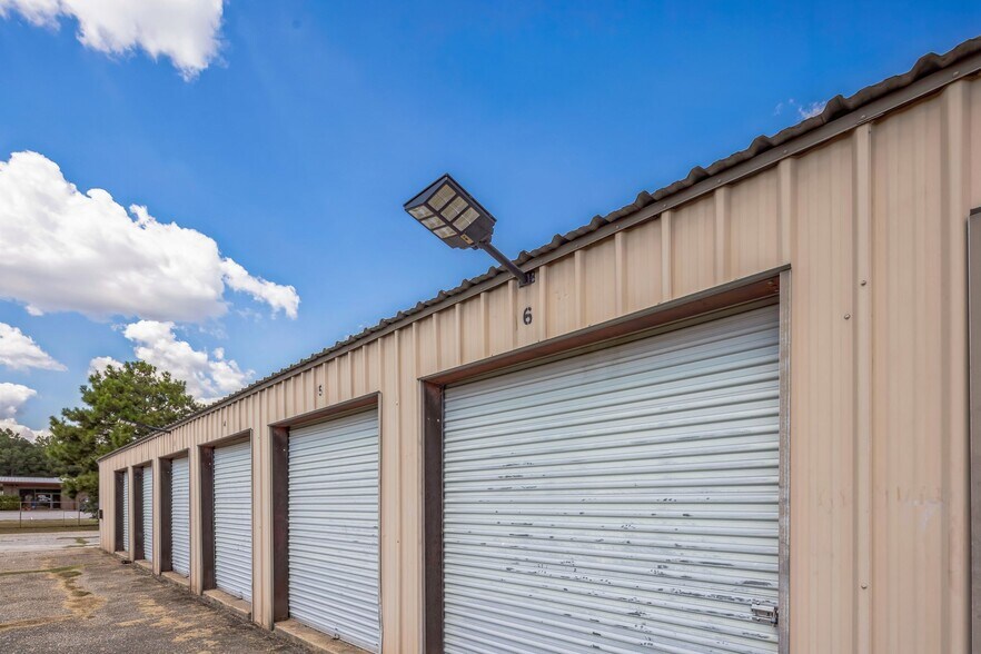 More Photos Of 557 N Pike E, Sumter Self Storage For Sale