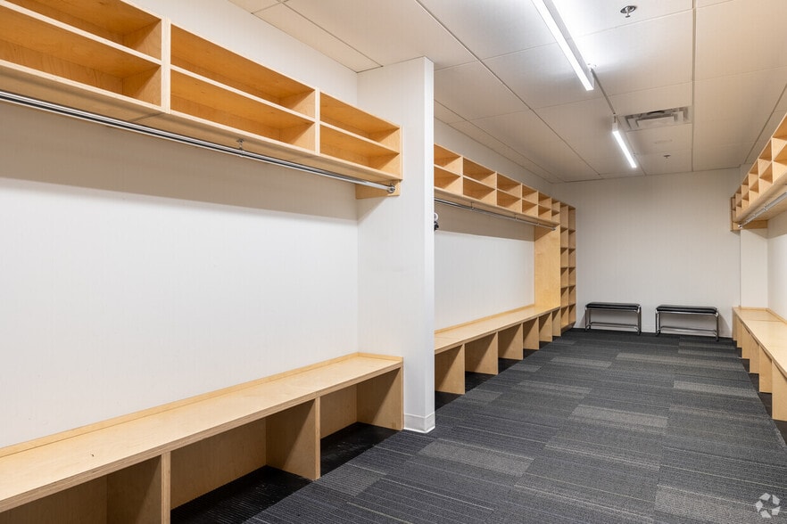 More Photos Of 2050 Rue de Bleury, Montréal Office For Lease