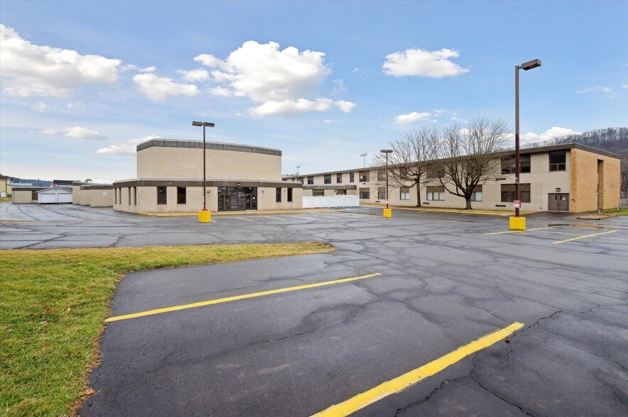 More Photos Of 1200 Orr Ave, Kittanning Schools For Sale
