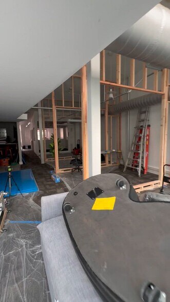 Primary Photo Of 128-130 Chestnut St, Philadelphia Office Residential For Lease