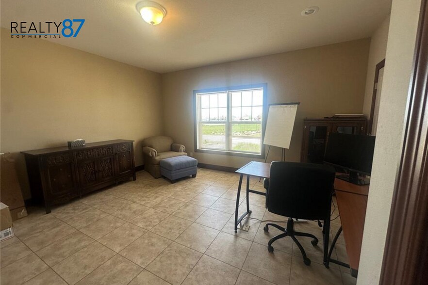 More Photos Of 5358 Hutton Dr, Urbana Industrial For Sale