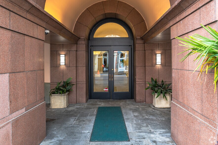 More Photos Of 200 Meeting St, Charleston Office For Sale