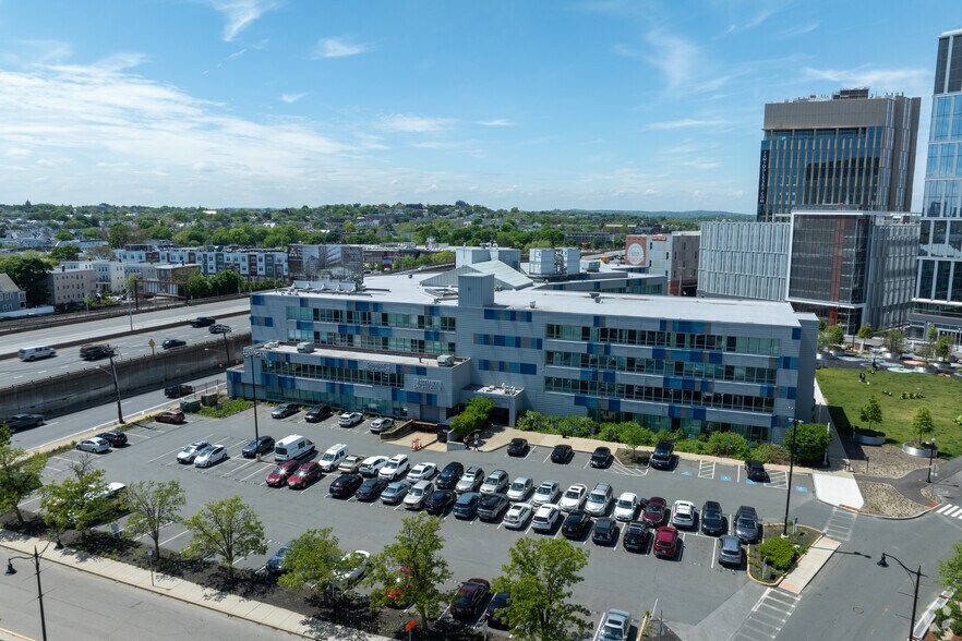 More Photos Of 5 Middlesex Ave, Somerville Medical For Lease