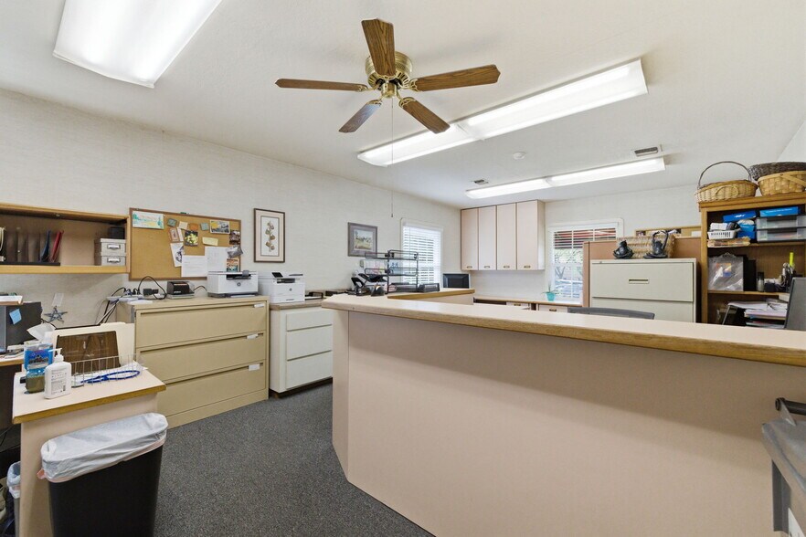 More Photos Of 137 S Shepherd St, Sonora Flex For Sale