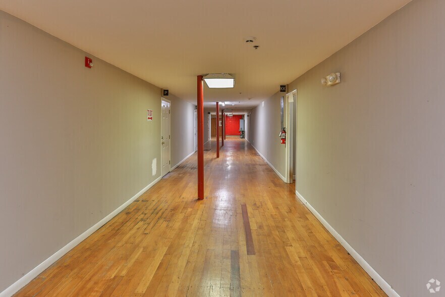 More Photos Of 900 E Main St, Easley Storefront Retail Office For Lease