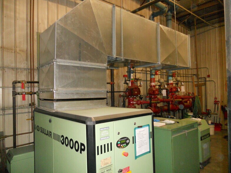 More Photos Of 10 Precision Dr, North Springfield Industrial For Lease