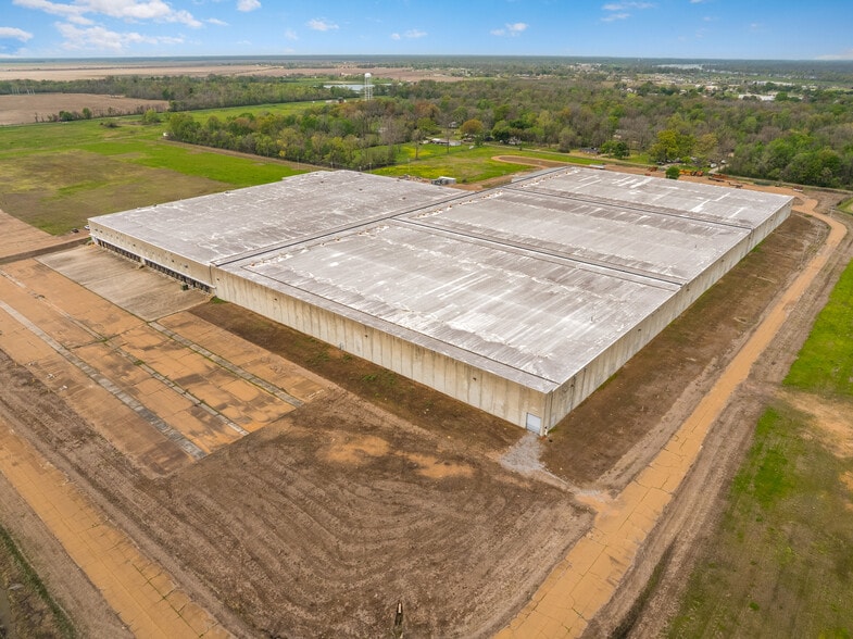 More Photos Of 1 King Timahoe Dr, Vidalia Industrial For Sale