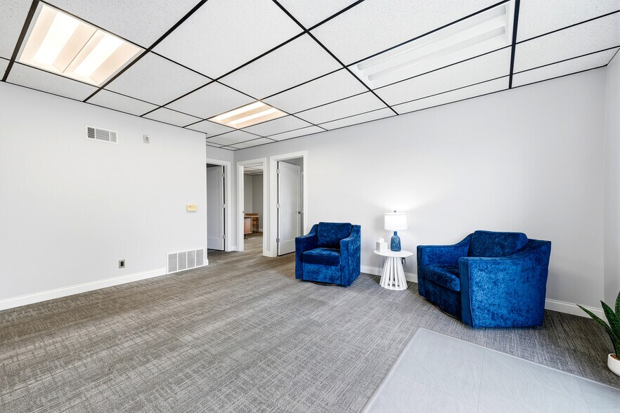 More Photos Of 1101 8th Ave, Huntington Research And Development For Sale