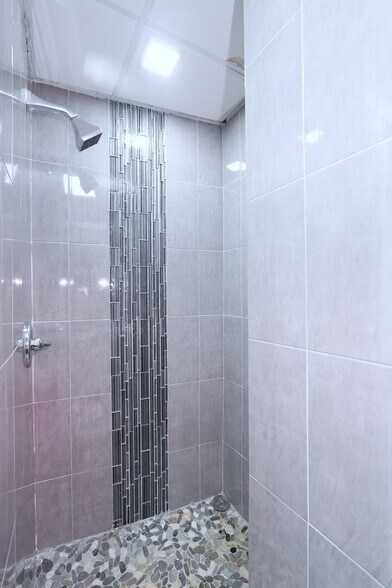 More Photos Of 2215 Hendrickson St, Brooklyn Medical For Sale