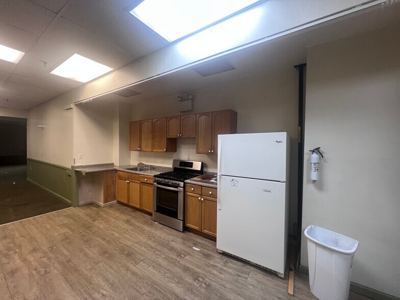 More Photos Of 5017 Avenue D, Brooklyn Storefront Retail Residential For Sale
