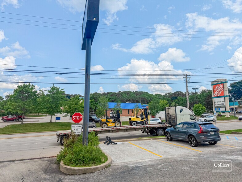 More Photos Of 4919 State 8 hwy, Allison Park Auto Repair For Lease
