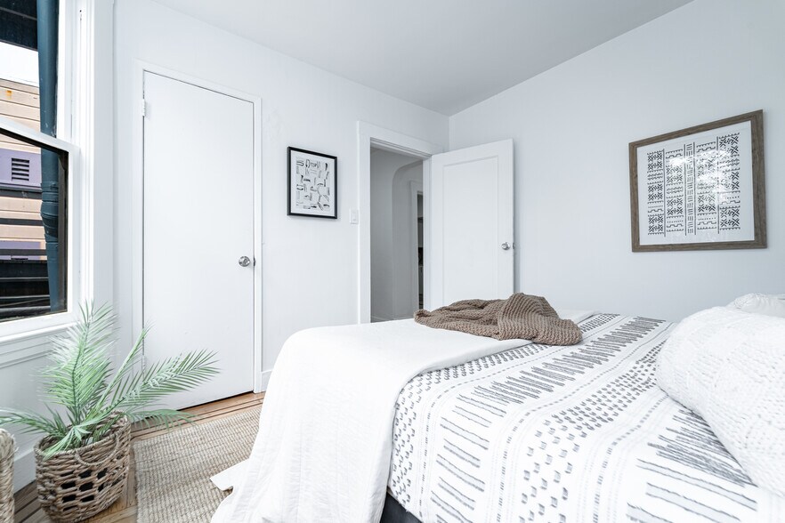 More Photos Of 1538 Thomas Ave, San Francisco Apartments For Sale