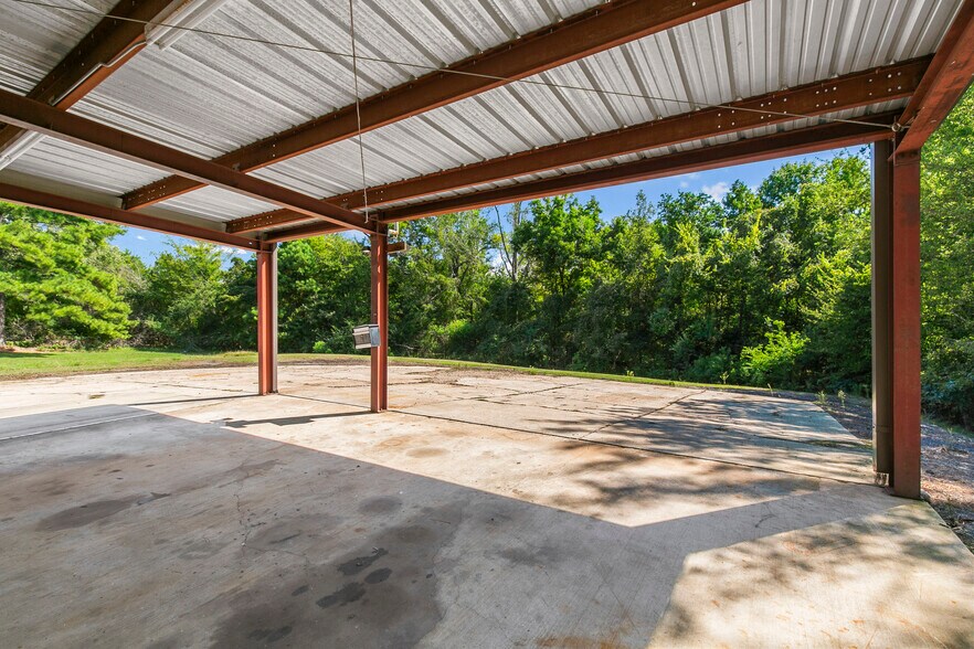 More Photos Of 125 Solleftea Dr, Madison Industrial For Lease