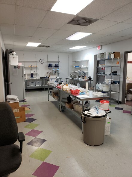 More Photos Of 1623 W Pecan Blvd, McAllen Storefront Retail Office For Lease