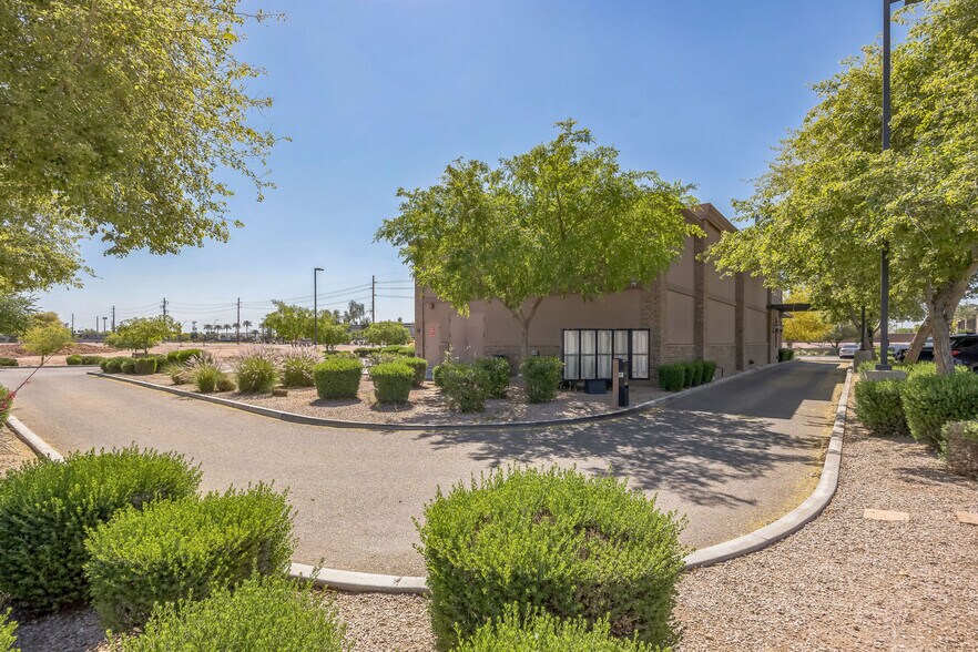 More Photos Of 2030 E Elliot Rd, Tempe Restaurant For Lease