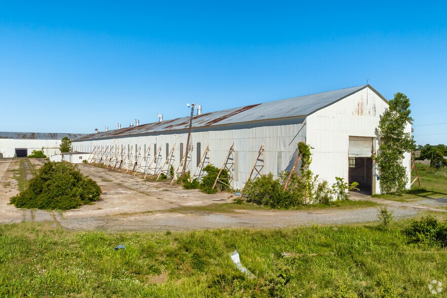 Primary Photo Of 1001 Rainer Rd, West Memphis Warehouse For Lease